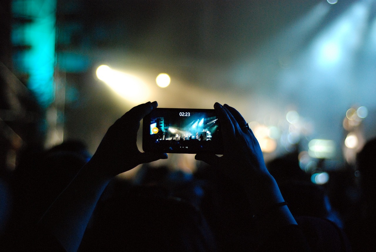 mobile phone, concert, record